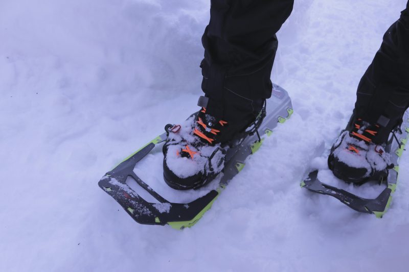 scarponi per camminare sulla neve